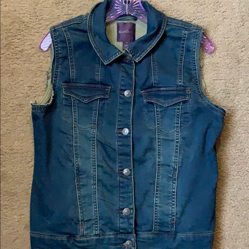 Denim sleeveless jacket